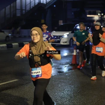 Runner Photo 7901332