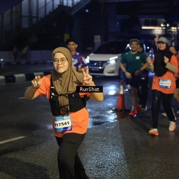 Runner Photo 7901333