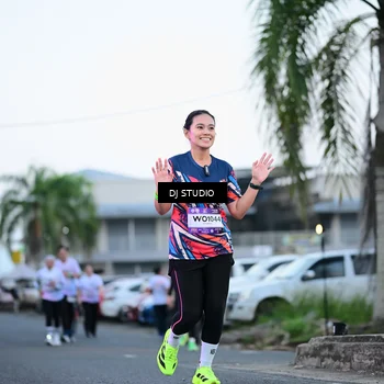 Runner Photo 7901338
