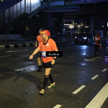 Runner Photo 7901348