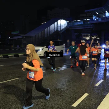 Runner Photo 7901355