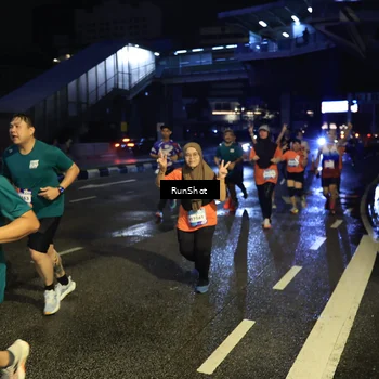 Runner Photo 7901358