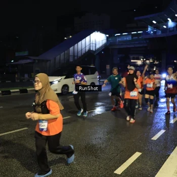 Runner Photo 7901359