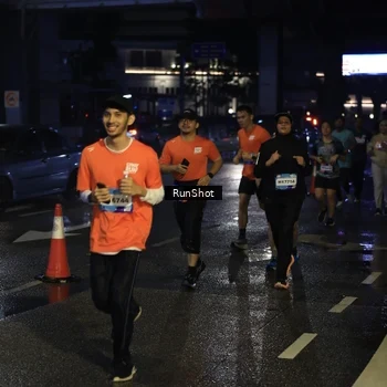 Runner Photo 7901366