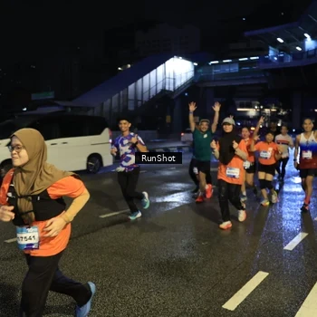Runner Photo 7901385