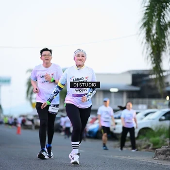 Runner Photo 7901388