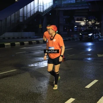 Runner Photo 7901389