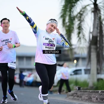 Runner Photo 7901390