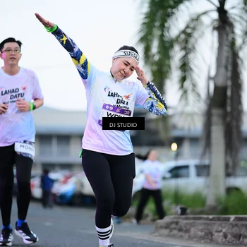 Runner Photo 7901393