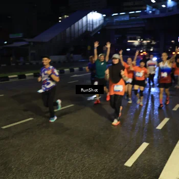 Runner Photo 7901395
