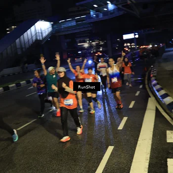 Runner Photo 7901405