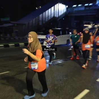 Runner Photo 7901427