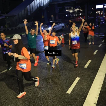 Runner Photo 7901432