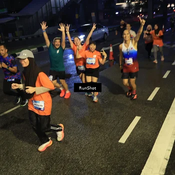Runner Photo 7901438