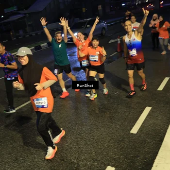 Runner Photo 7901442