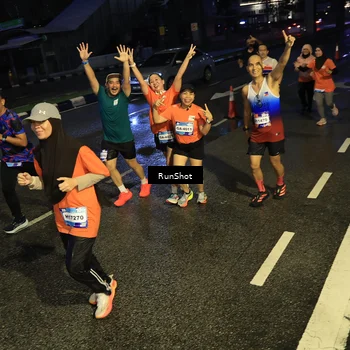 Runner Photo 7901443