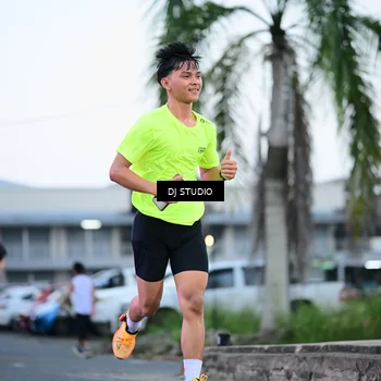 Runner Photo 7901445