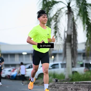 Runner Photo 7901447