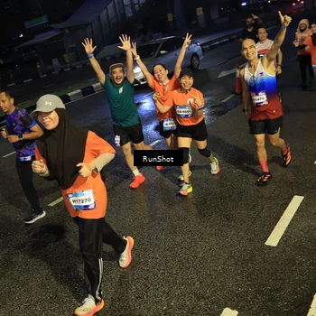 Runner Photo 7901449