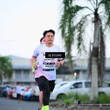 Runner Photo 7901485