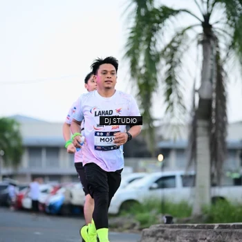 Runner Photo 7901487