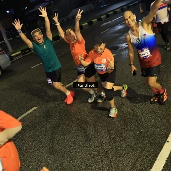Runner Photo 7901490