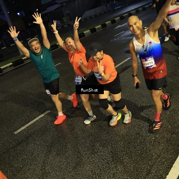 Runner Photo 7901499