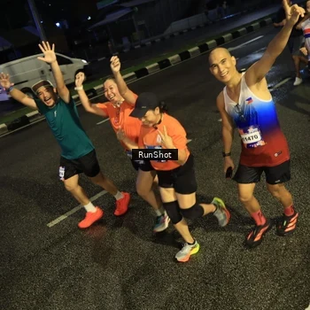 Runner Photo 7901512