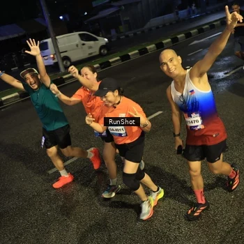 Runner Photo 7901515