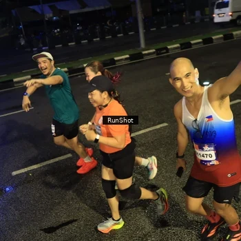 Runner Photo 7901534
