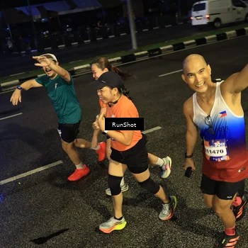 Runner Photo 7901535