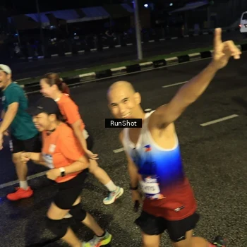 Runner Photo 7901543