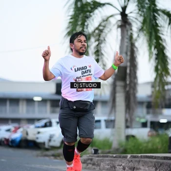 Runner Photo 7901557