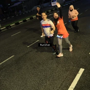 Runner Photo 7901565