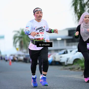 Runner Photo 7901614
