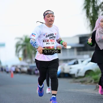 Runner Photo 7901623