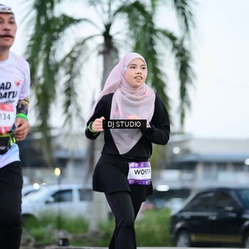 Runner Photo 7901631