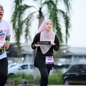 Runner Photo 7901633
