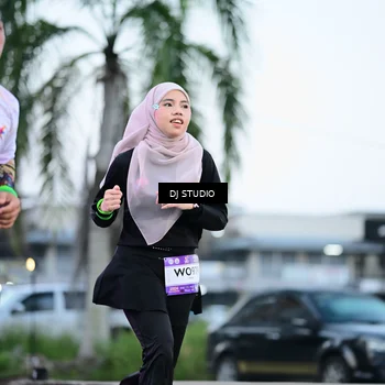 Runner Photo 7901640