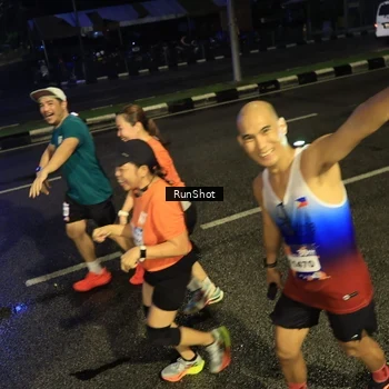 Runner Photo 7901643