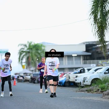Runner Photo 7901675