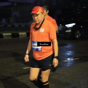 Runner Photo 7901690