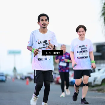 Runner Photo 7901698