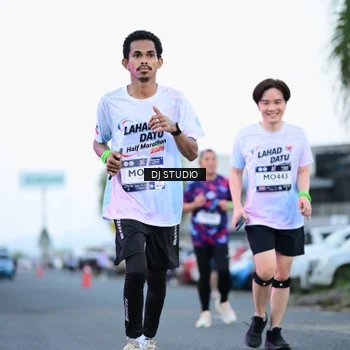 Runner Photo 7901725