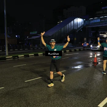 Runner Photo 7901737