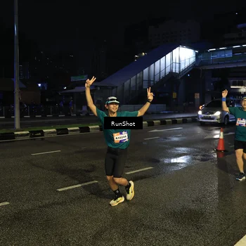 Runner Photo 7901744