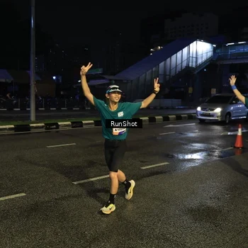 Runner Photo 7901747