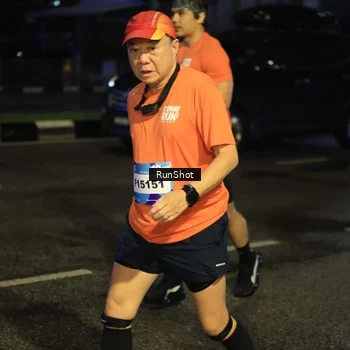 Runner Photo 7901754