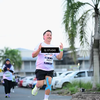 Runner Photo 7901761