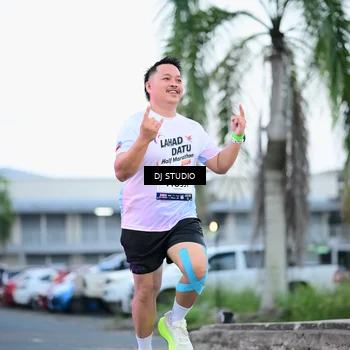 Runner Photo 7901771